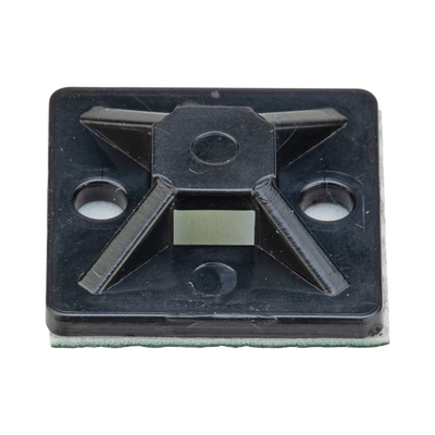 Montaje-Sujetador Adhesivo STRONGHOLD de 4 Vías de 1" x 1" x 1/4", Color Negro,  Nylon 6.6 Retardante de Llamas V-2, Paquete de 100pz | SMP16A-C0