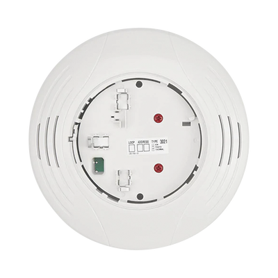 Base con Aislador / Color Blanco | B224BI-WH