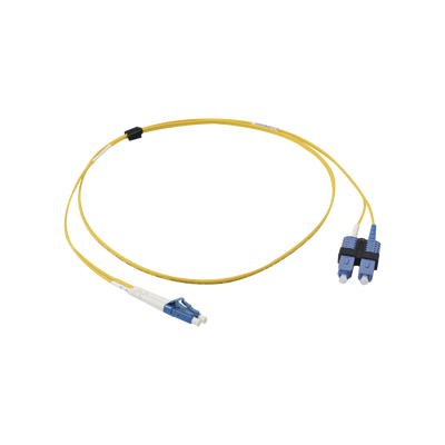 Jumper de Fibra Óptica Monomodo (OS2), XGLO, Riser, LC/UPC-SC/UPC Duplex, OFNR, Color Amarillo, 1 Metro (3.28 Pies) | FJ2-LCUSCUL-01