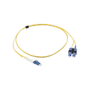 Jumper de Fibra Óptica Monomodo (OS2), XGLO, Riser, LC/UPC-SC/UPC Duplex, OFNR, Color Amarillo, 1 Metro (3.28 Pies) | FJ2-LCUSCUL-01