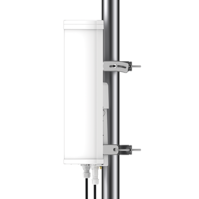 Antena sectorial  de 90 grados, 18 dBi, 5.9-7.1 GHz, MU-MIMO 4x4, incluye kit de montaje para EPMP4600 | C060940D301A