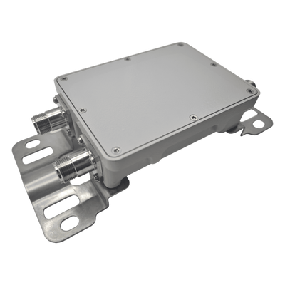 Combinador de Bandas de Dos Vías / 698-960 MHz y 1710-2700 MHz / PIM3 -140 dBc / Potencia Pico 800 W / Conectores N Hembra / IP40 | EP-COMB-2B
