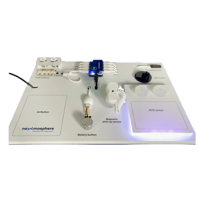 Kit Demo Sensores Interactivos / 8 Sensores Preensamblados / Panel Portátil 460 x 300 mm / Controlador USB Plug & Play / Compatible BrightSign | DM-XN10