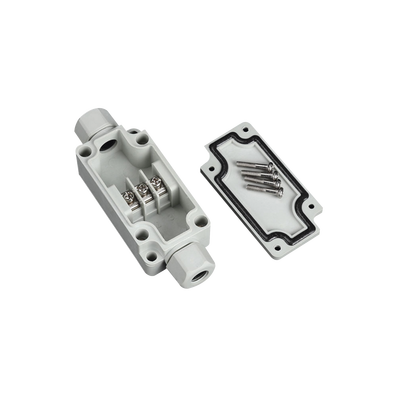 Caja de Conexión Exterior con Terminales Intermedias para 3 Líneas (Tornillo simple). Incluye Glándulas. | PST-PBT-3P