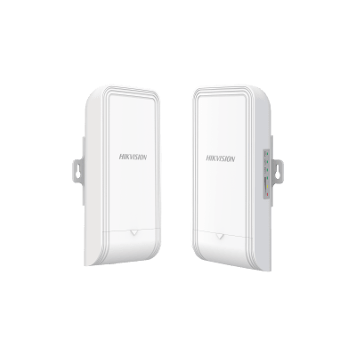 Kit Punto de Acceso (AC) PTP y PTMP en 5 GHz / PoE / Hasta 867 Mbps / Salida PoE (alimenta una camara) / Antena Sectorial de H: 50° / MIMO 2X2 / 12 dBi de Ganancia / Uso en Exterior / Administración Gratuita desde la Nube | DS-3WF02-5AC/D